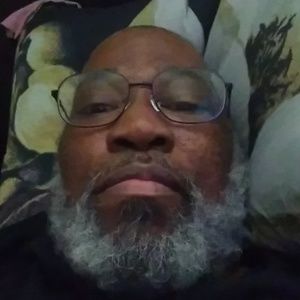 Meet your Posher, Carl